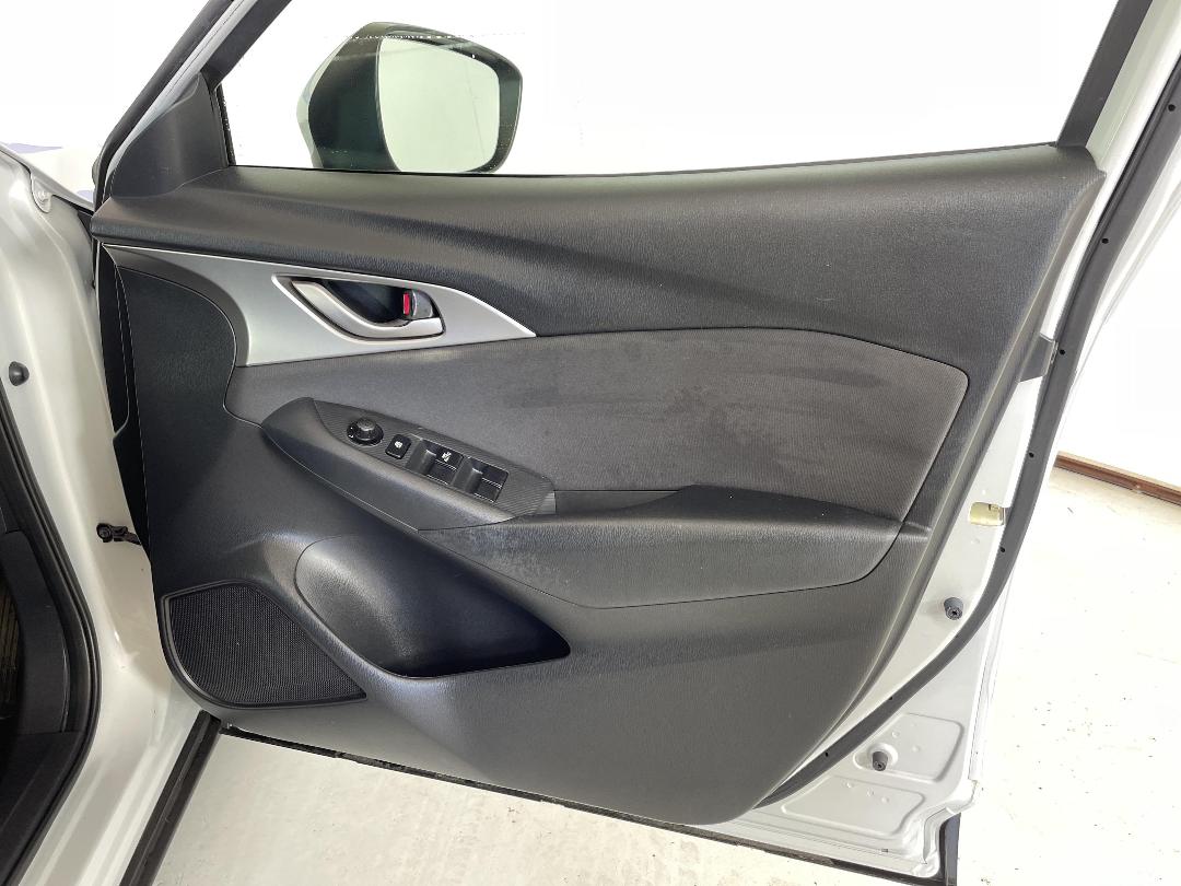 Photo '15' of Mazda CX-3