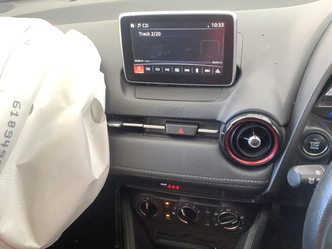 Photo '18' of Mazda CX-3 GLX