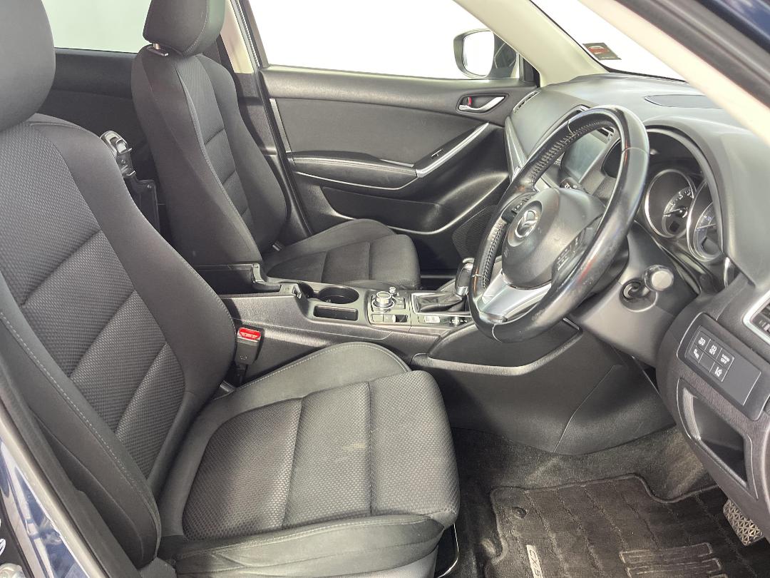 Photo '16' of Mazda CX-5