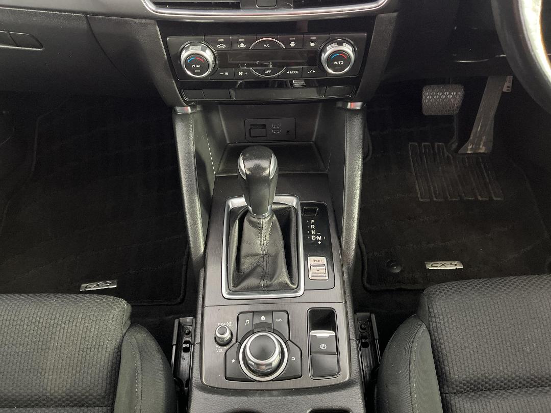 Photo '18' of Mazda CX-5