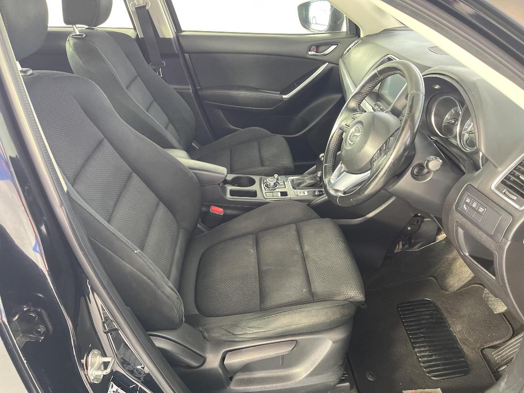 Photo '16' of Mazda CX-5