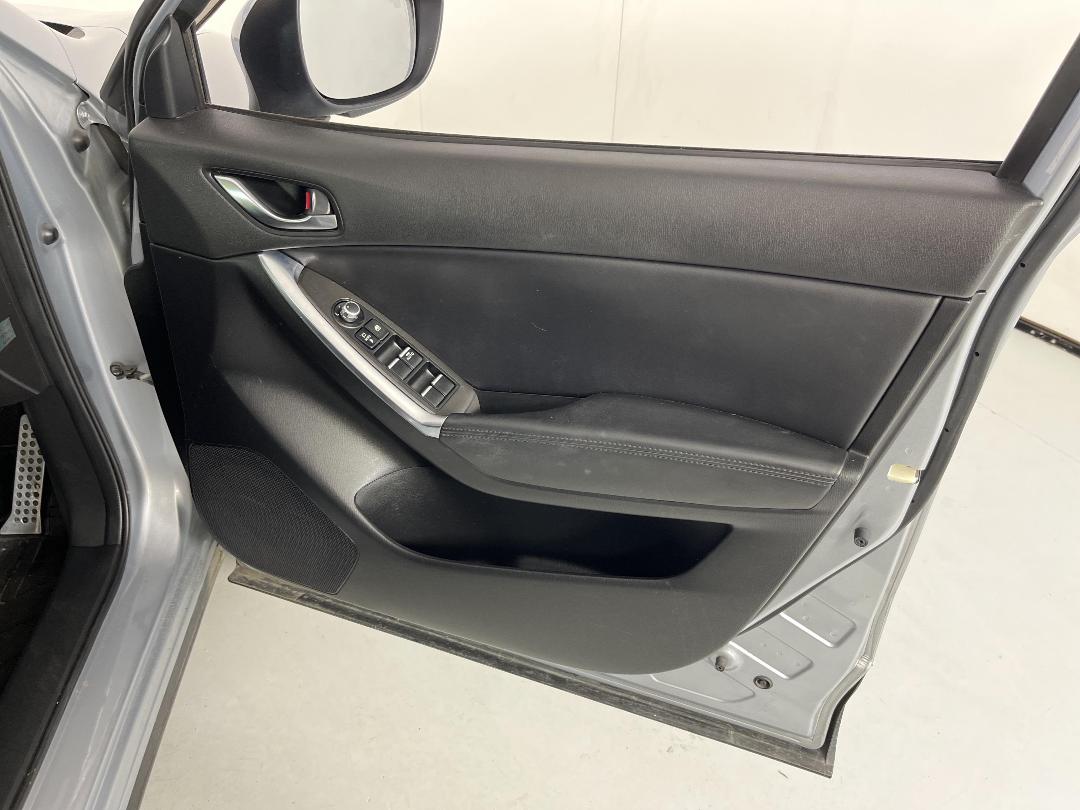 Photo '15' of Mazda CX-5