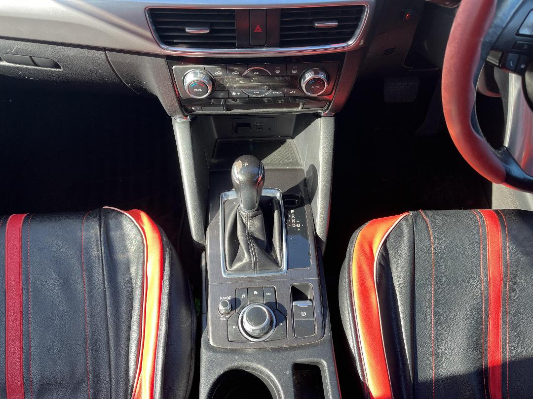 Photo '12' of Mazda CX-5