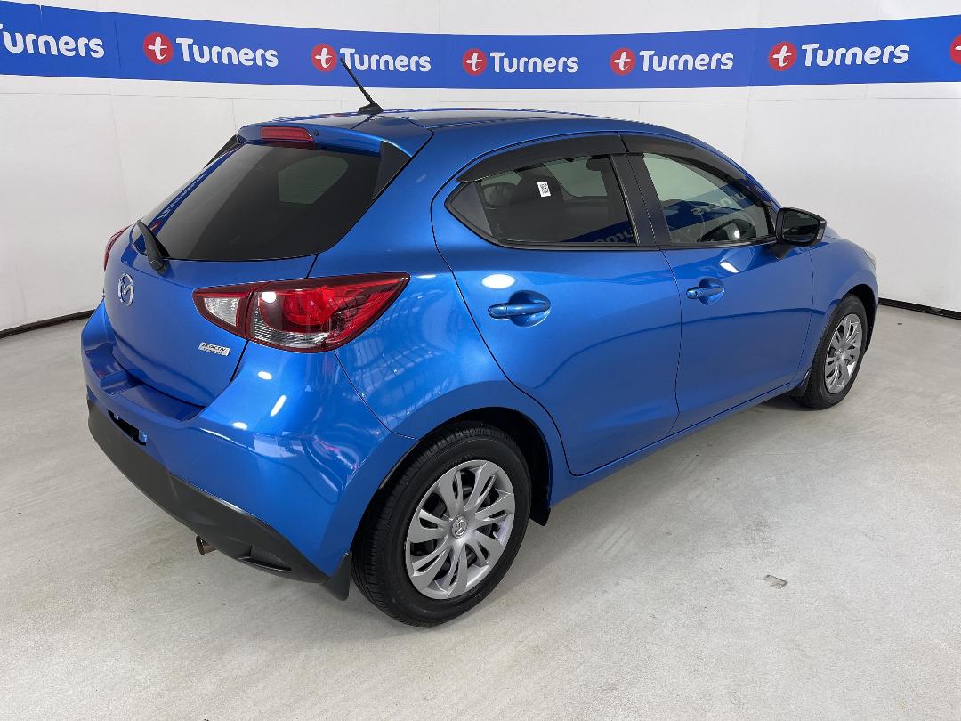 Photo '7' of Mazda Demio