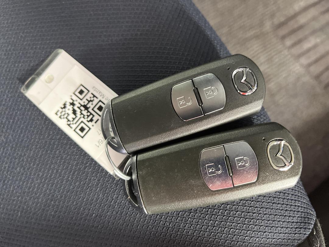 Photo '22' of Mazda Demio