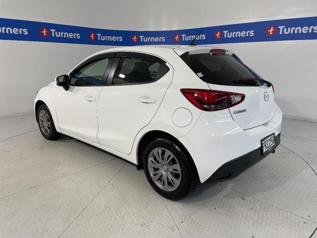 Photo '5' of Mazda Demio