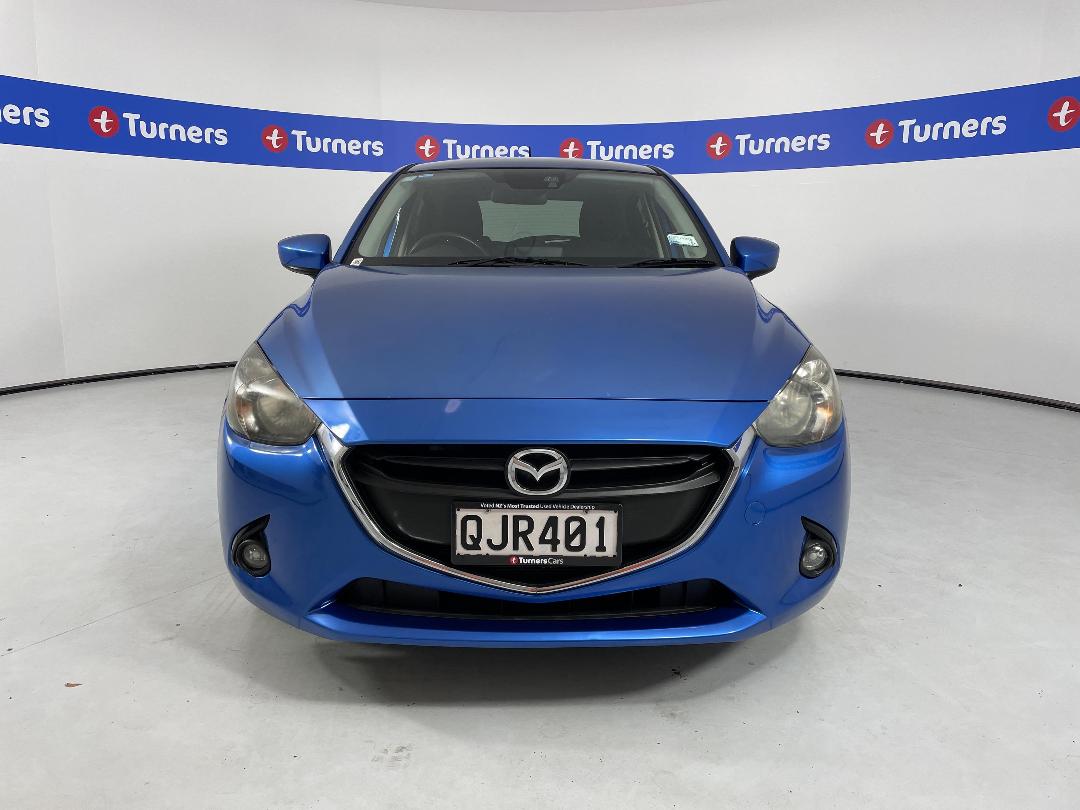 Photo '2' of Mazda Demio