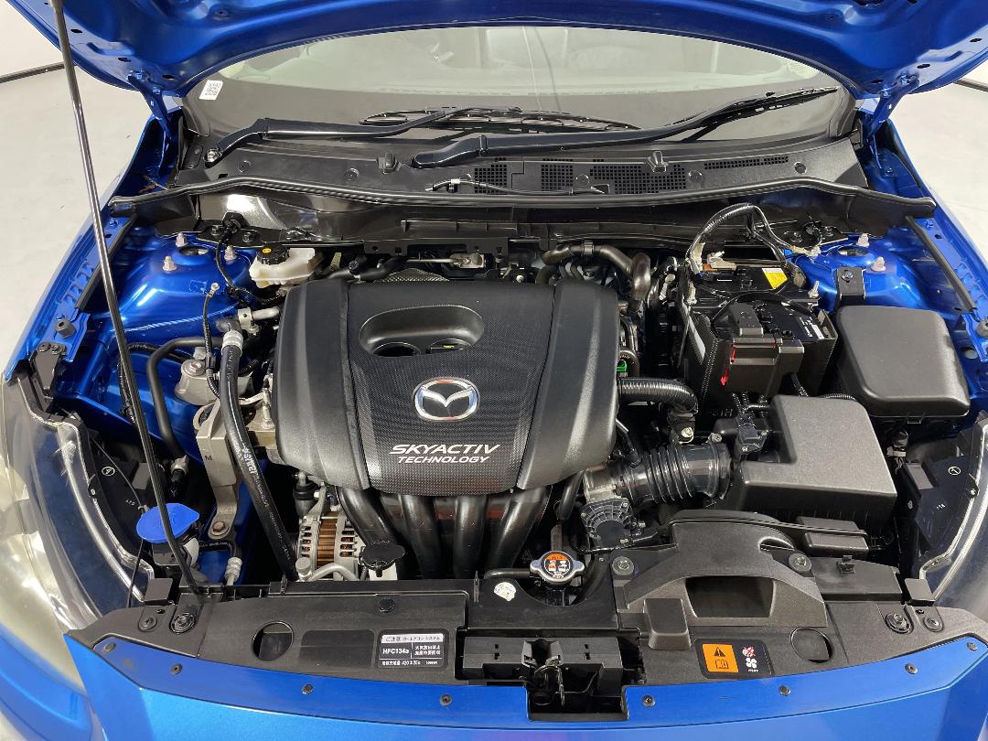 Photo '13' of Mazda Demio