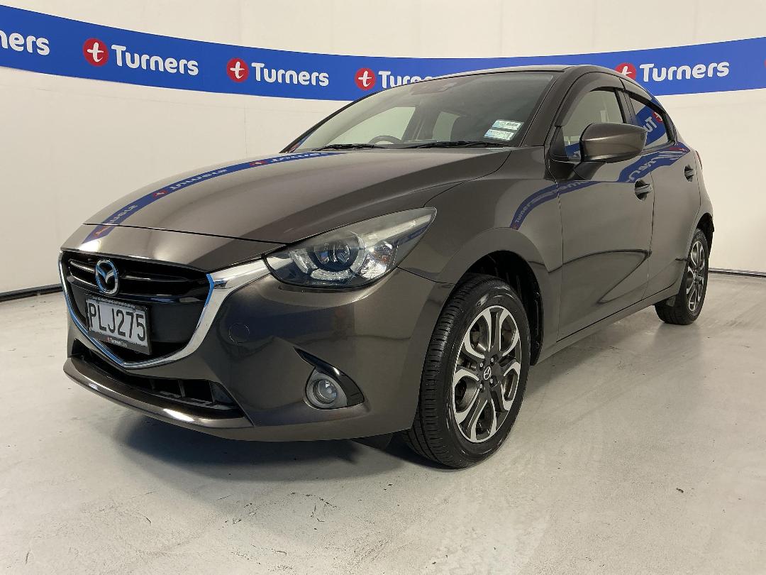 Photo '4' of Mazda Demio Photo '4' of Mazda Demio