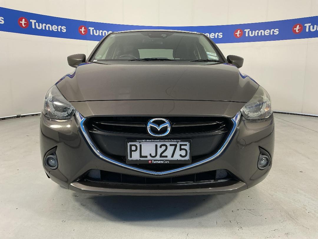 Photo '2' of Mazda Demio Photo '2' of Mazda Demio