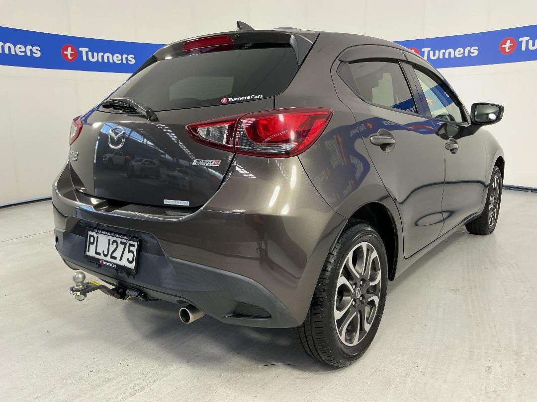 Photo '7' of Mazda Demio Photo '7' of Mazda Demio