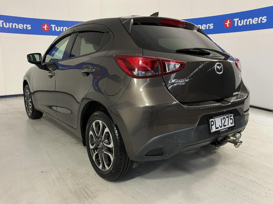 Photo '5' of Mazda Demio Photo '5' of Mazda Demio