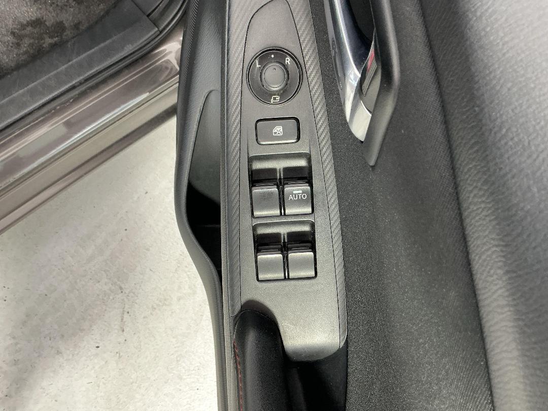 Photo '23' of Mazda Demio Photo '23' of Mazda Demio