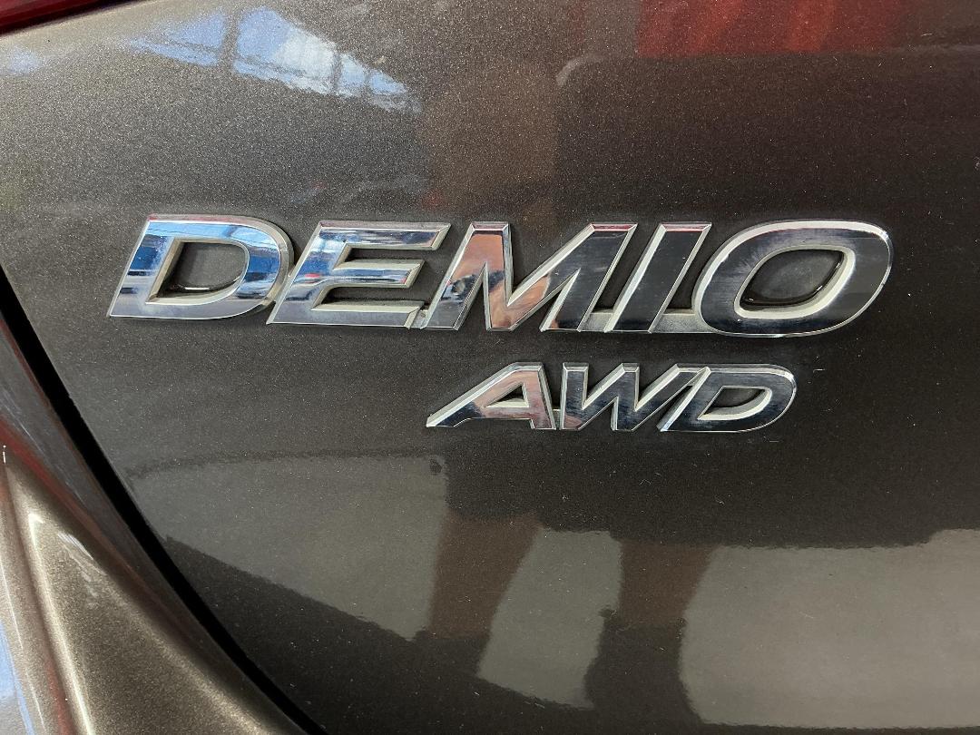 Photo '29' of Mazda Demio Photo '29' of Mazda Demio