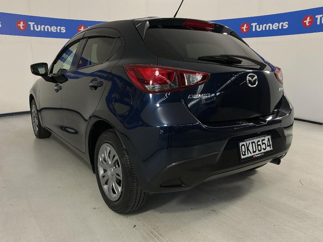 Photo '5' of Mazda Demio