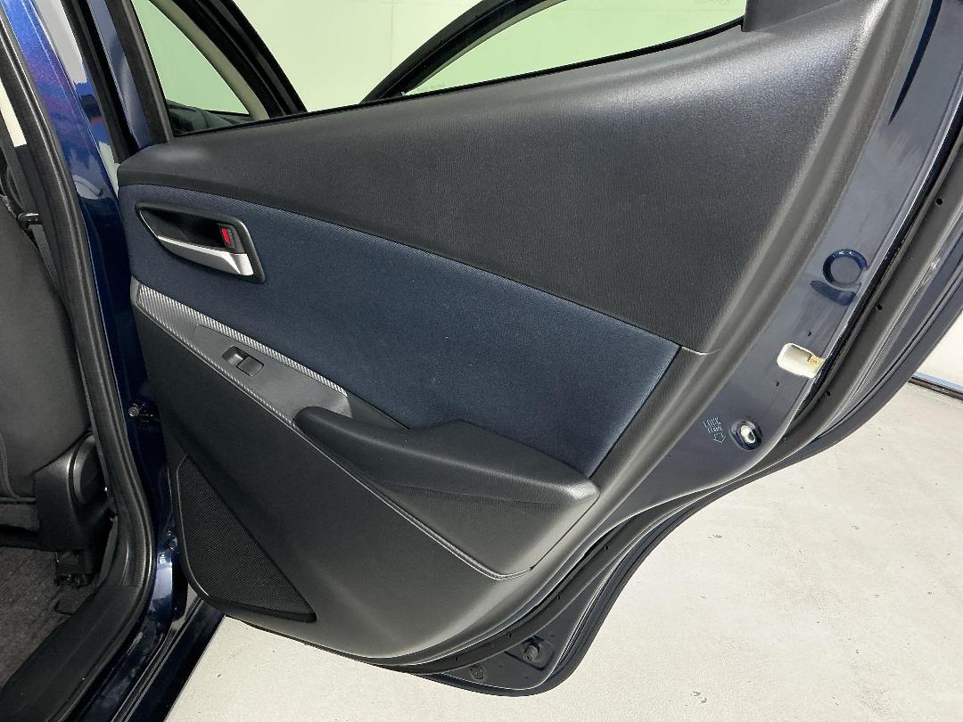 Photo '19' of Mazda Demio