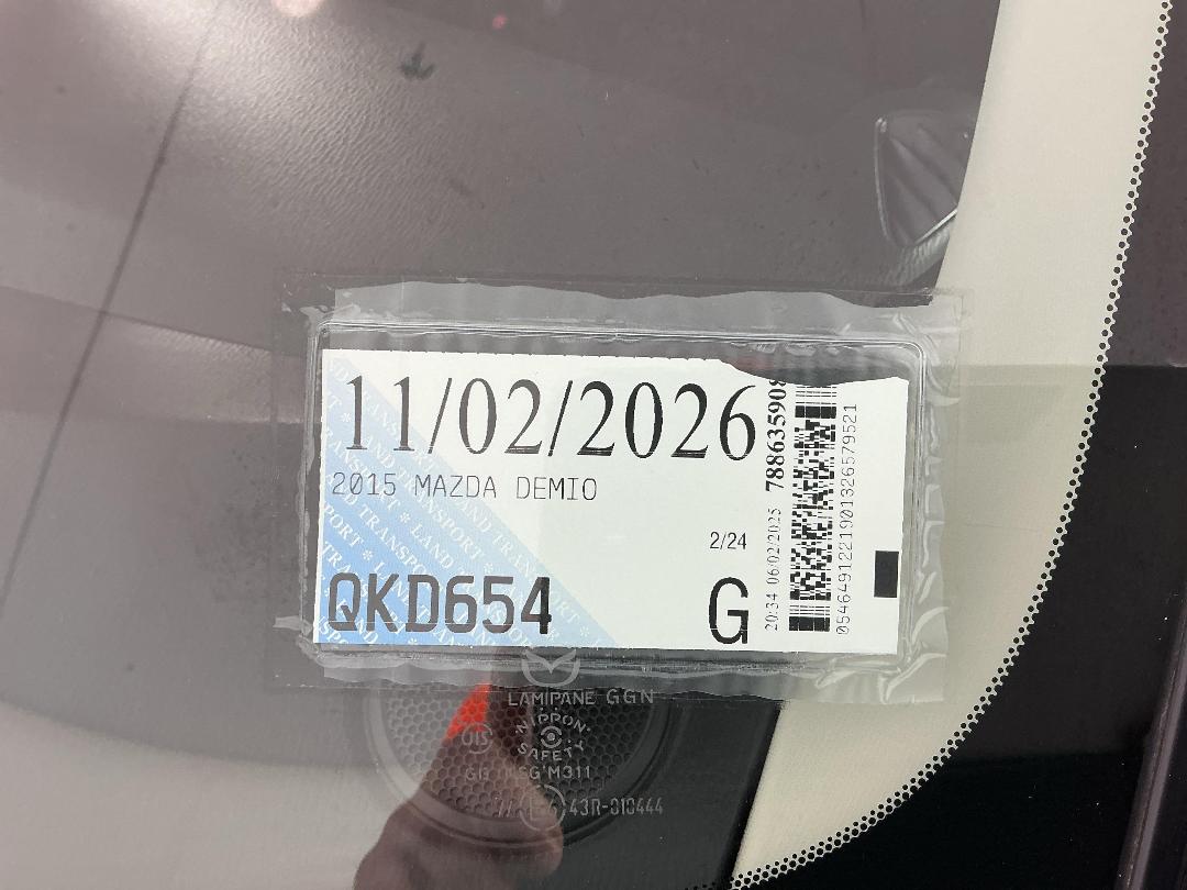 Photo '27' of Mazda Demio