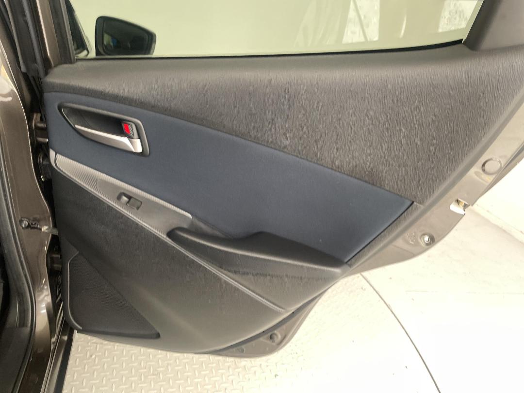 Photo '19' of Mazda Demio Photo '19' of Mazda Demio