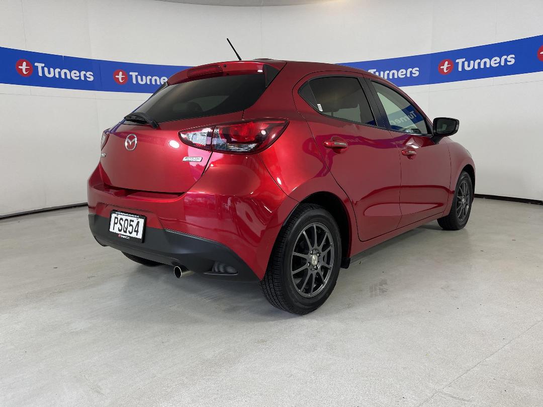 Photo '7' of Mazda Demio