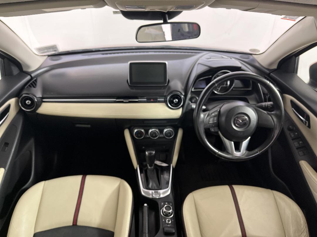 Photo '17' of Mazda Demio