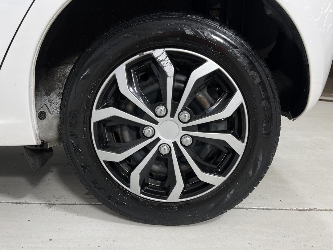 Photo '11' of Mazda Demio