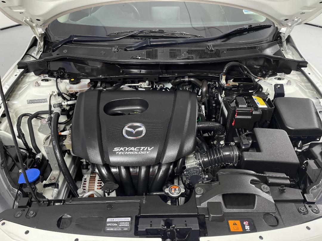 Photo '13' of Mazda Demio Photo '13' of Mazda Demio