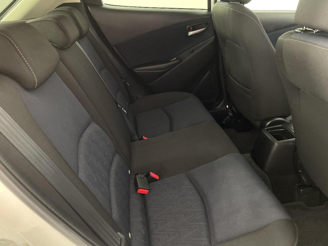 Photo '20' of Mazda Demio Photo '20' of Mazda Demio