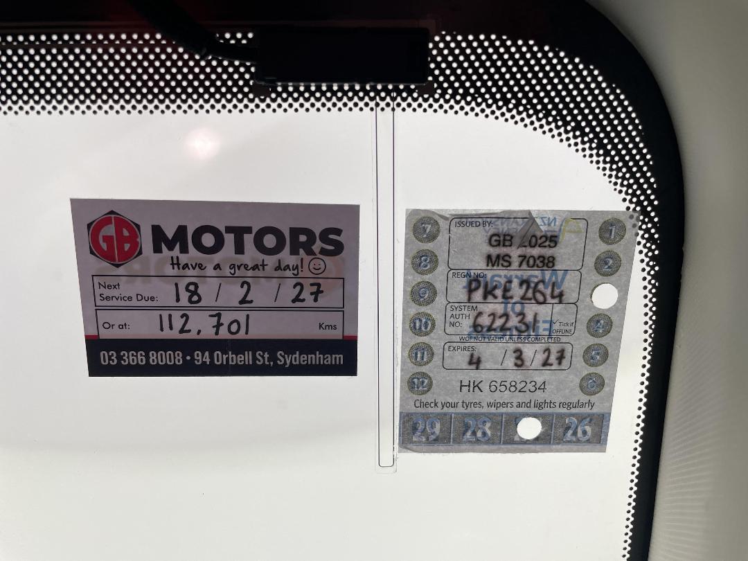 Photo '28' of Mazda Demio Photo '28' of Mazda Demio