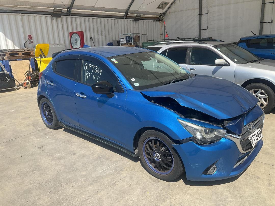 Photo '6' of Mazda Demio