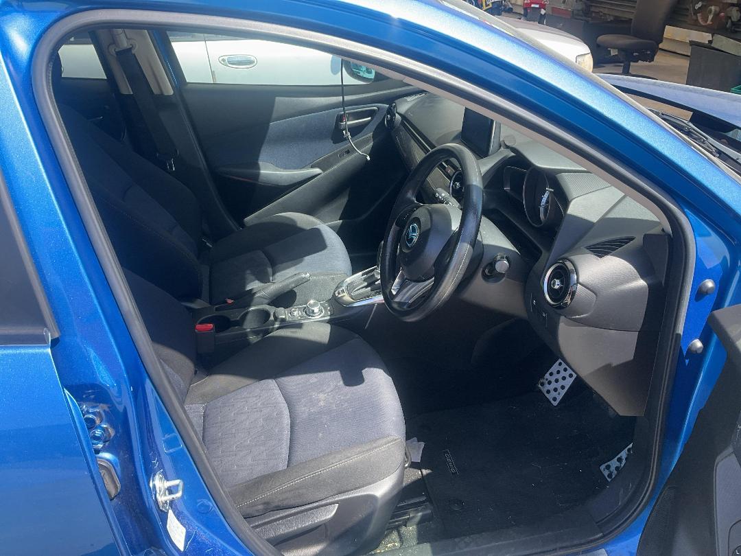 Photo '9' of Mazda Demio