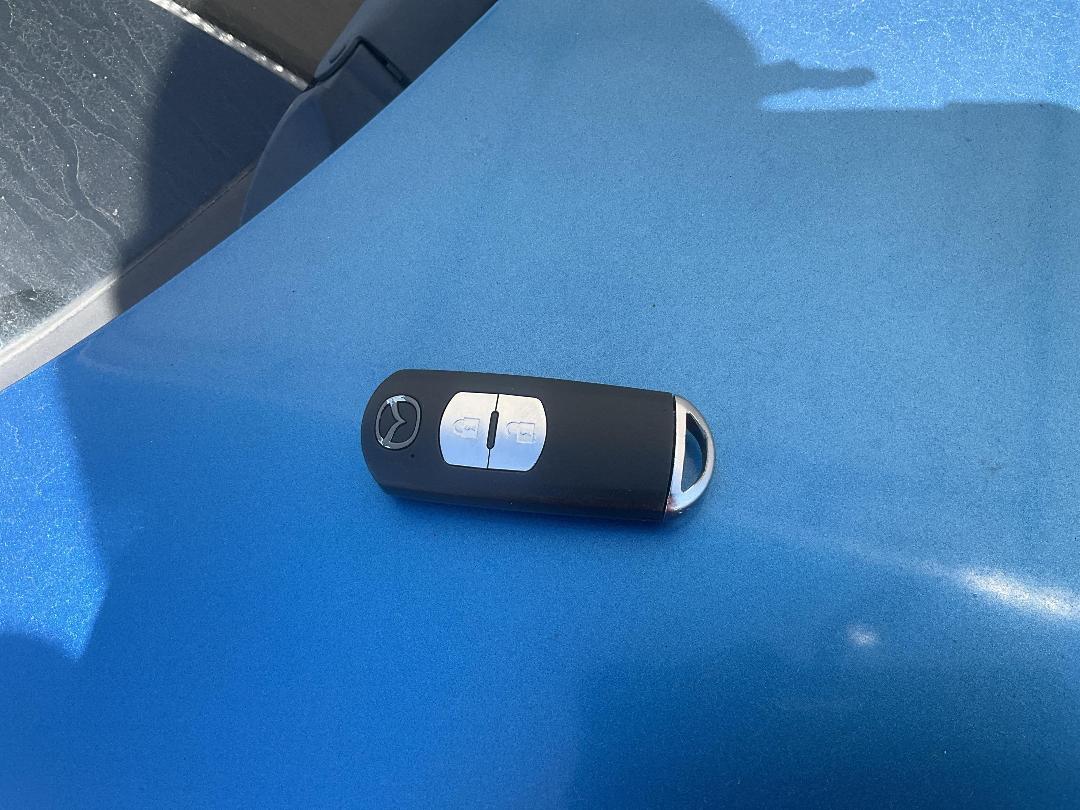 Photo '7' of Mazda Demio