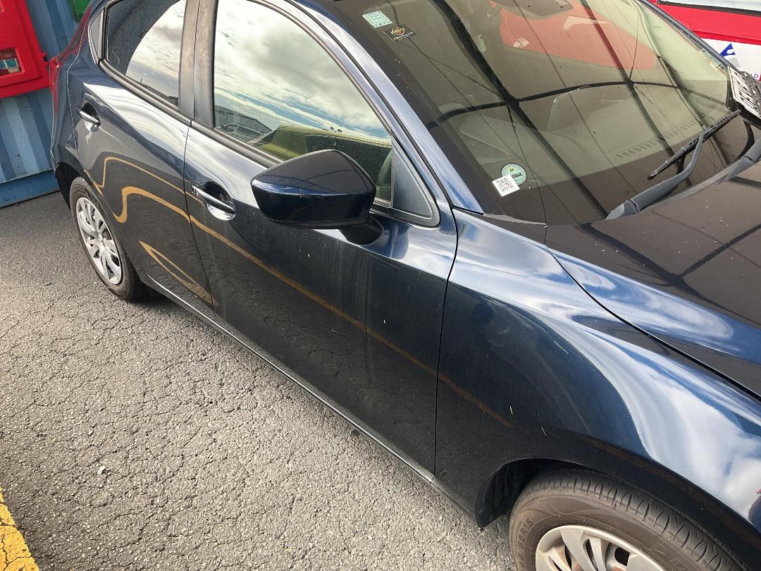 Photo '3' of Mazda Demio