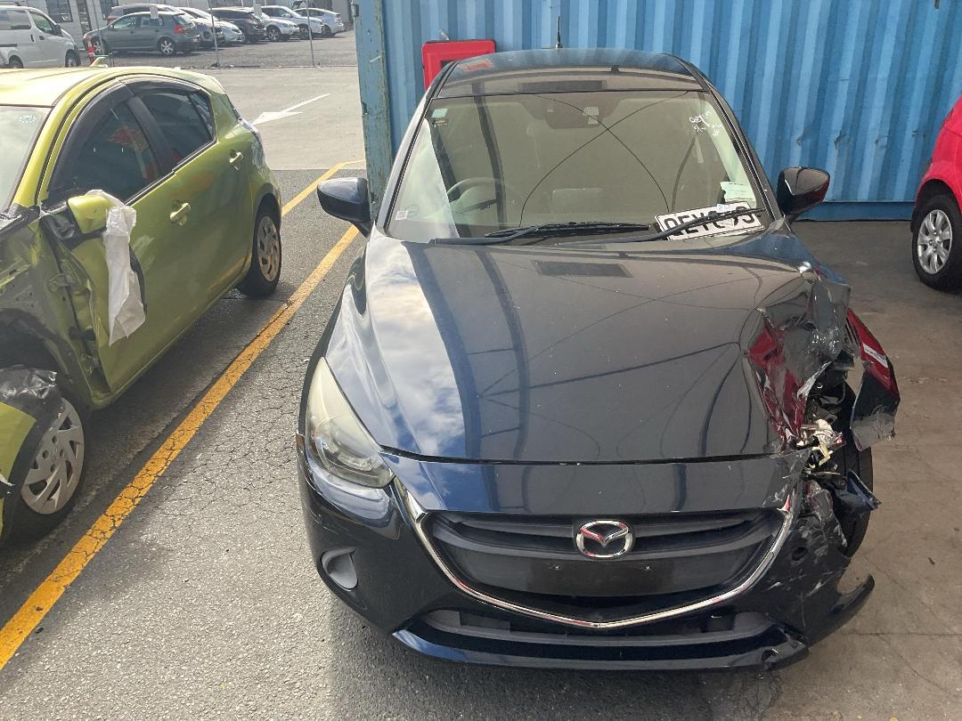 Photo '5' of Mazda Demio