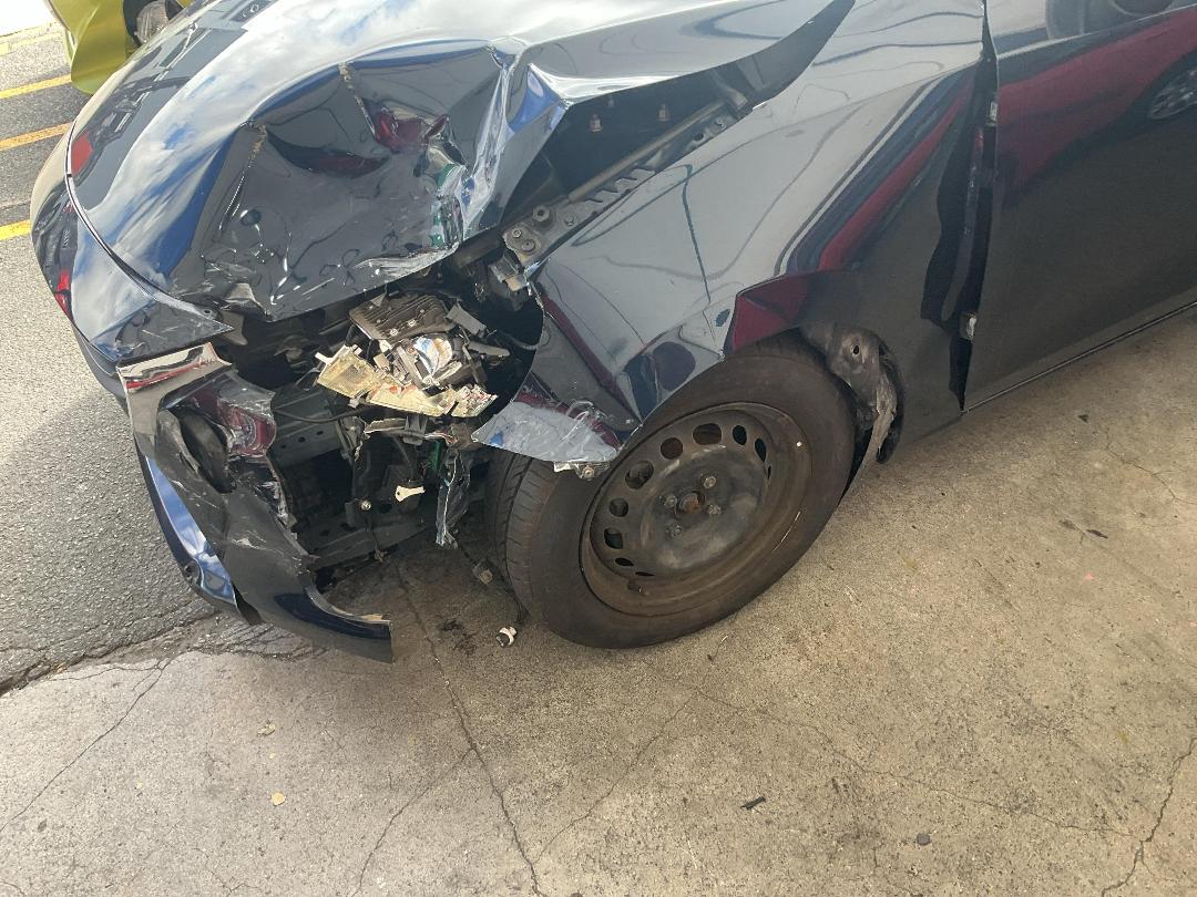 Photo '7' of Mazda Demio