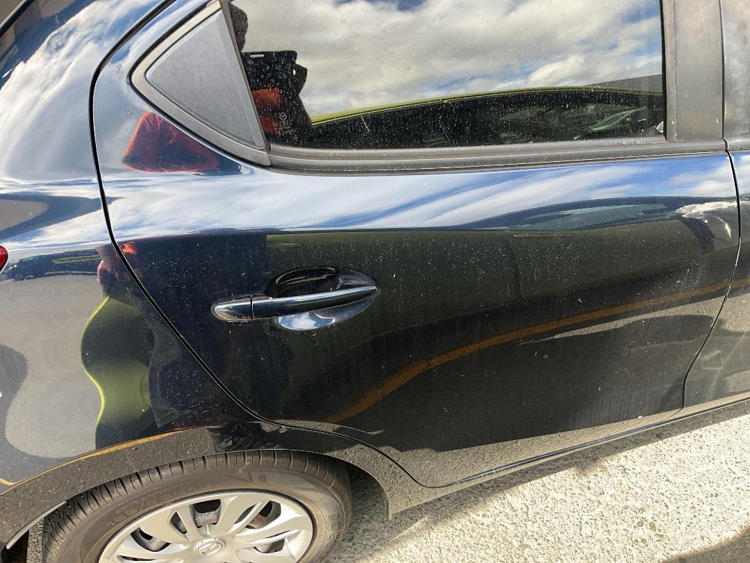 Photo '16' of Mazda Demio