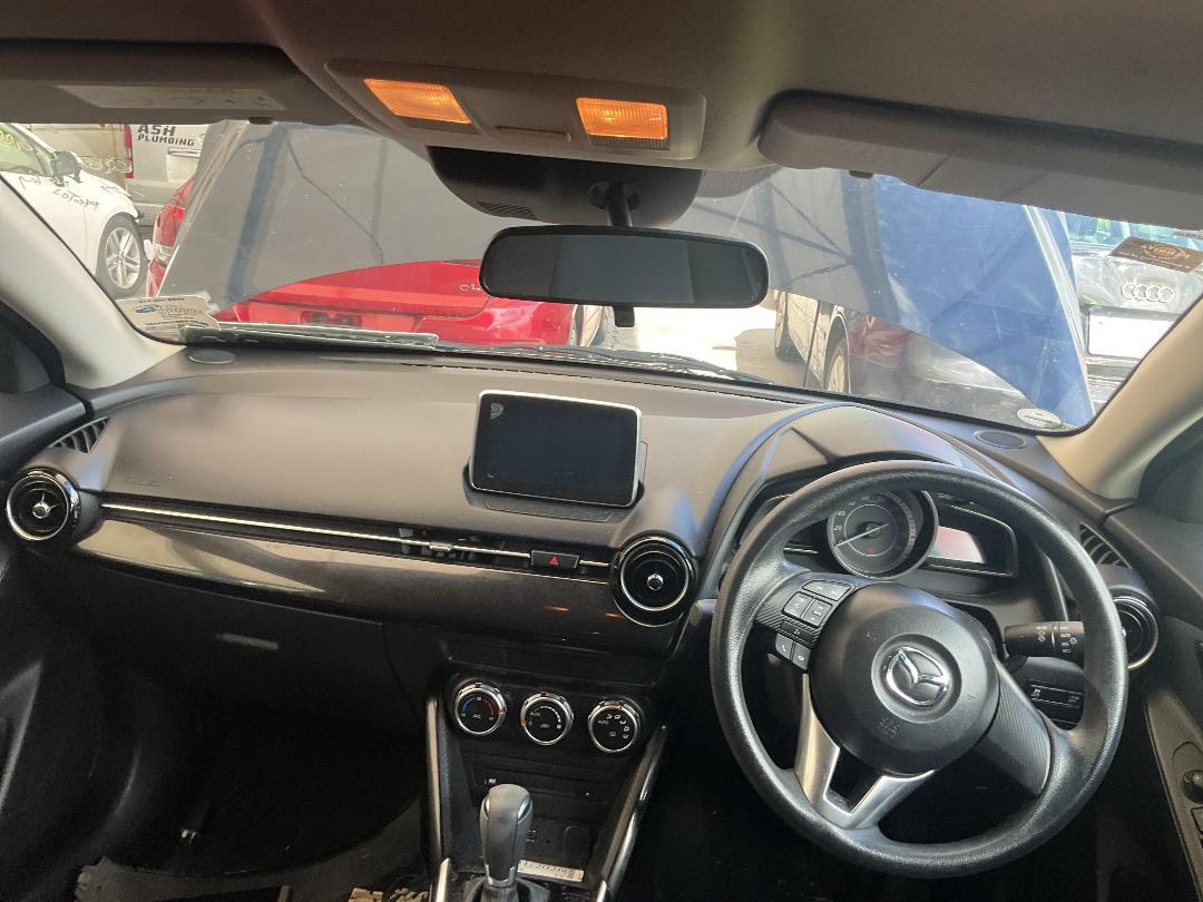 Photo '22' of Mazda Demio