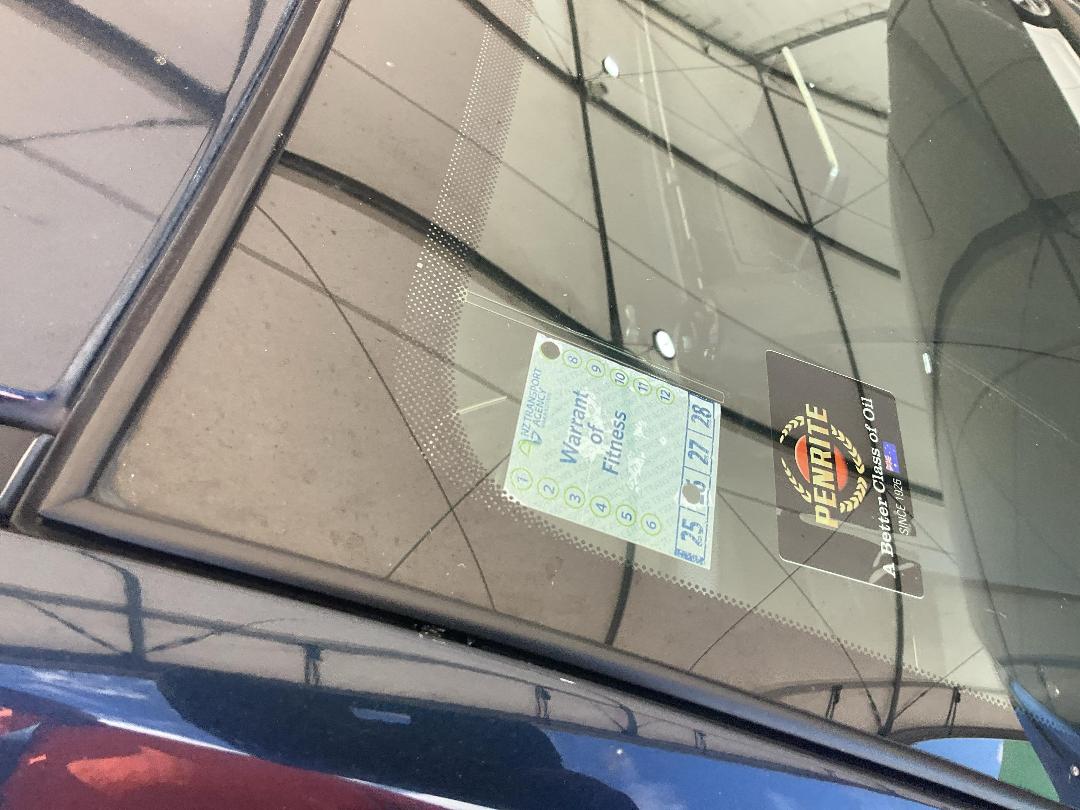 Photo '24' of Mazda Demio