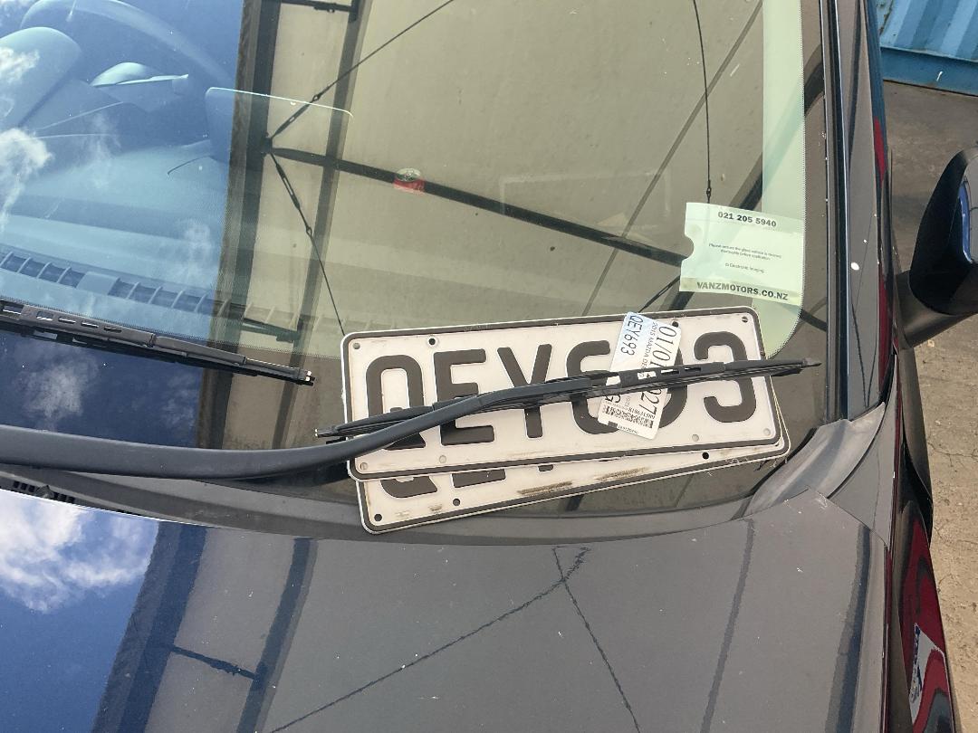 Photo '25' of Mazda Demio