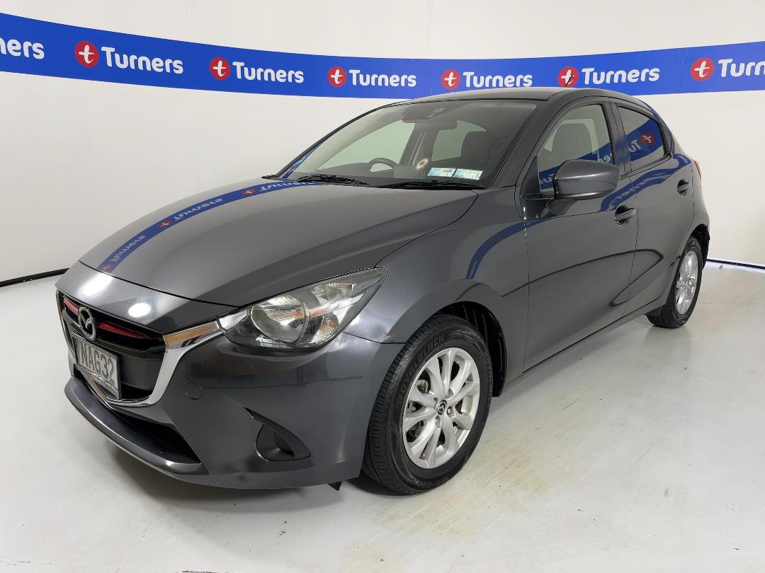 Photo '4' of Mazda Demio Photo '4' of Mazda Demio