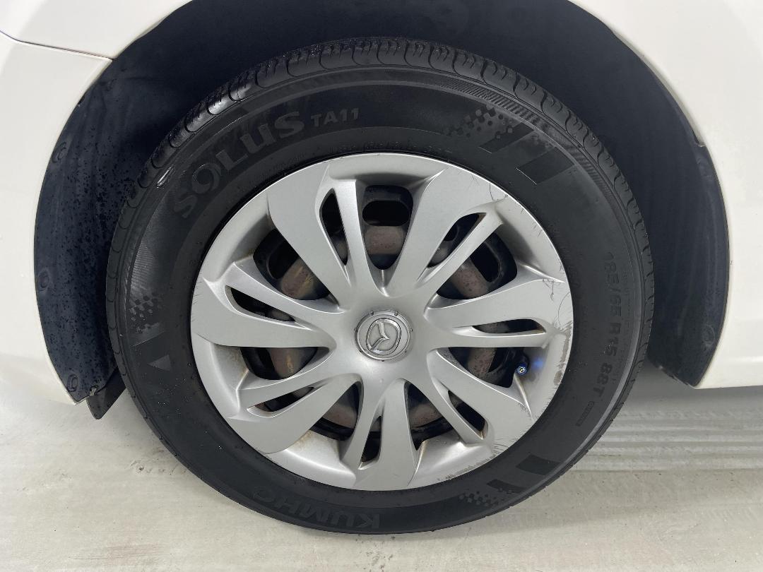 Photo '10' of Mazda Demio Photo '10' of Mazda Demio