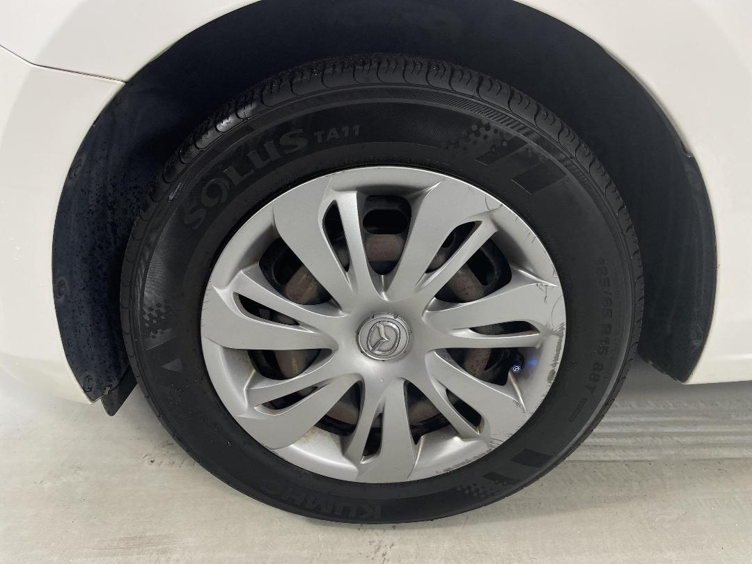 Photo '4' of Mazda Demio Photo '4' of Mazda Demio