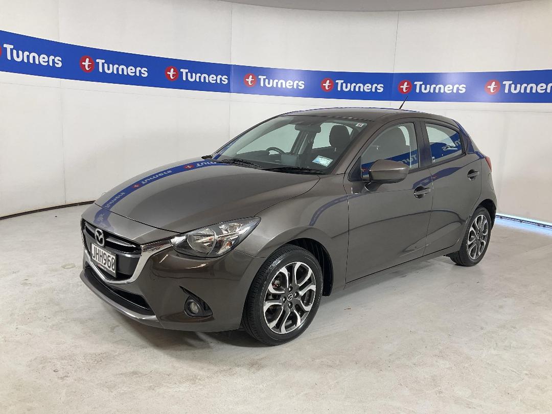 Photo '4' of Mazda Mazda2