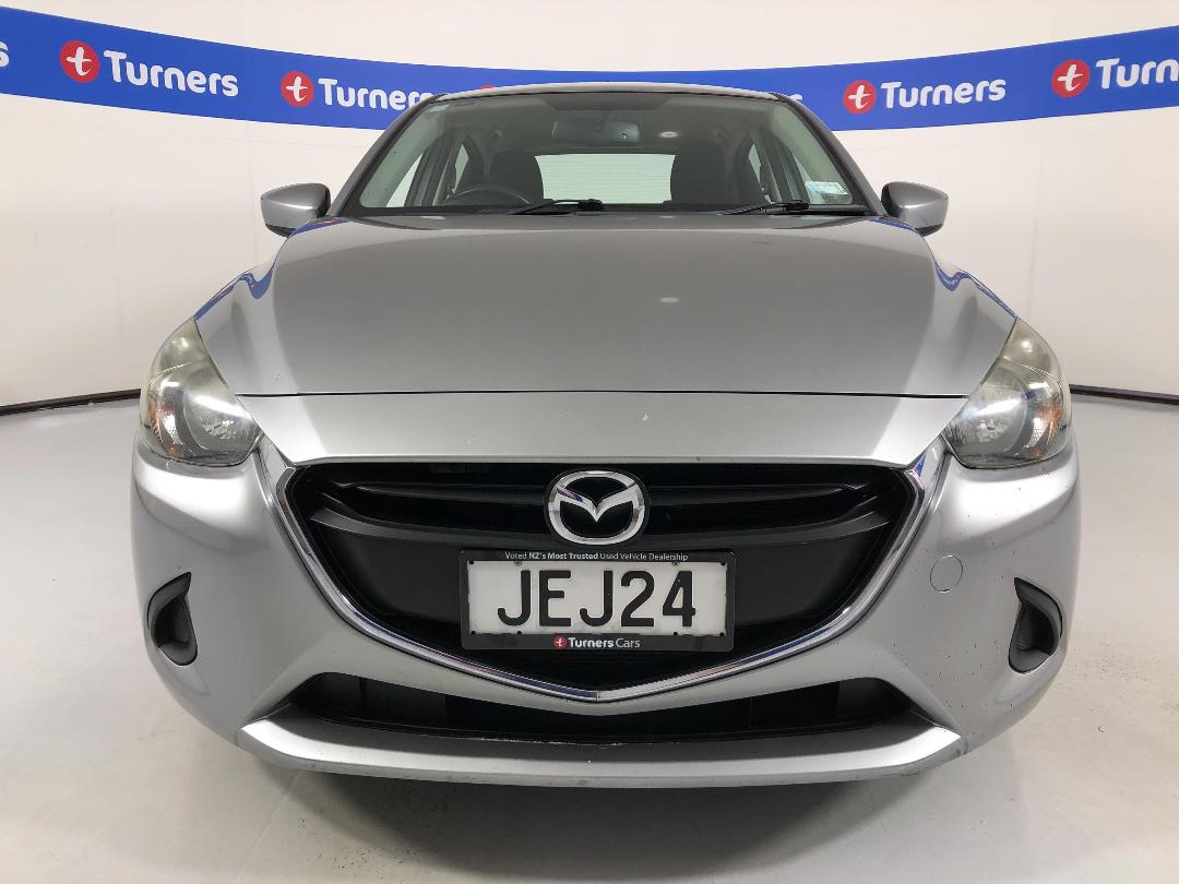 Photo '2' of Mazda Mazda2