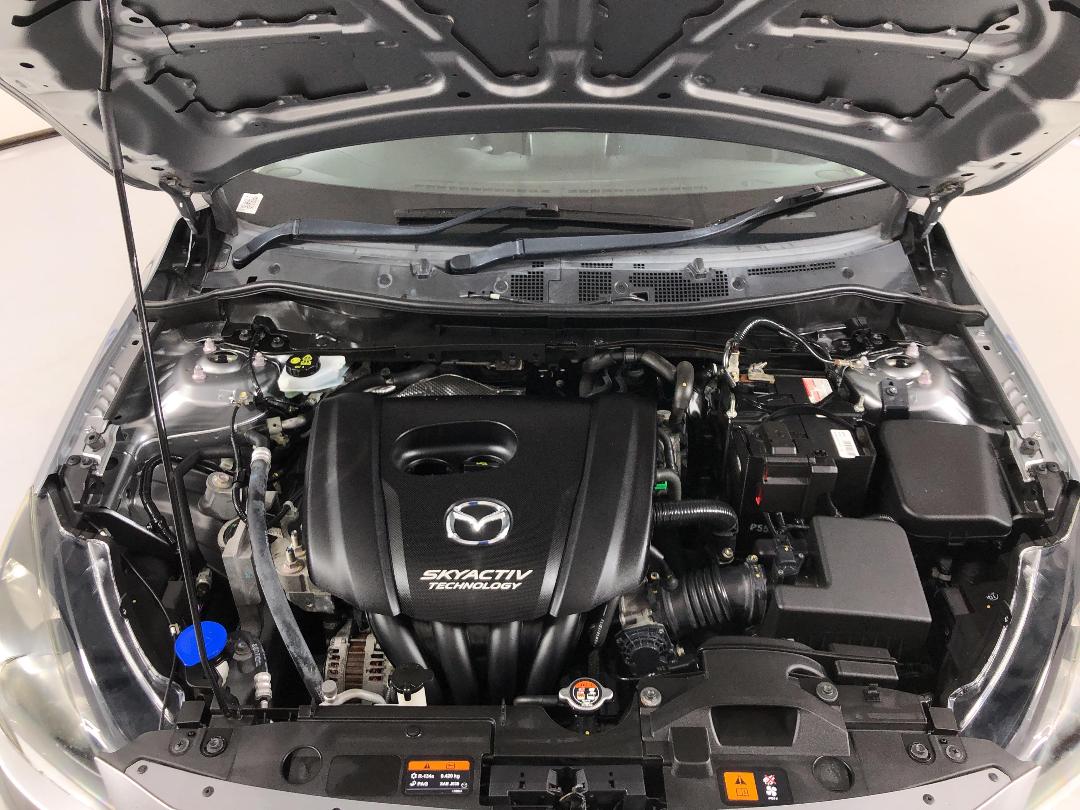 Photo '13' of Mazda Mazda2