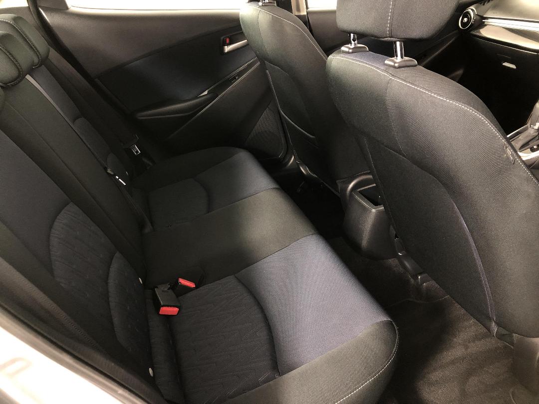 Photo '20' of Mazda Mazda2