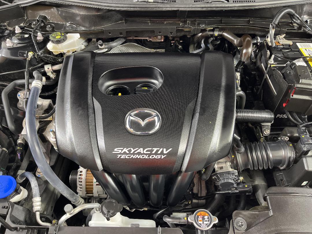 Photo '13' of Mazda Mazda2