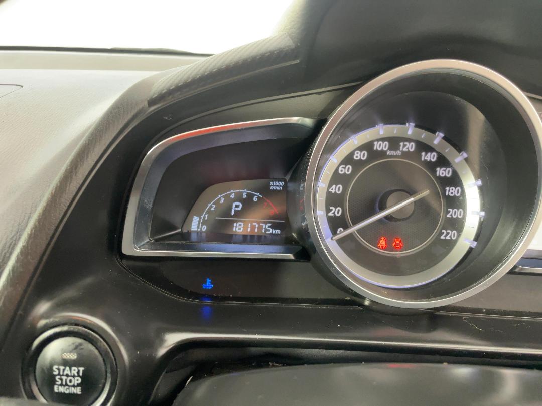 Photo '21' of Mazda Mazda2 Photo '21' of Mazda Mazda2