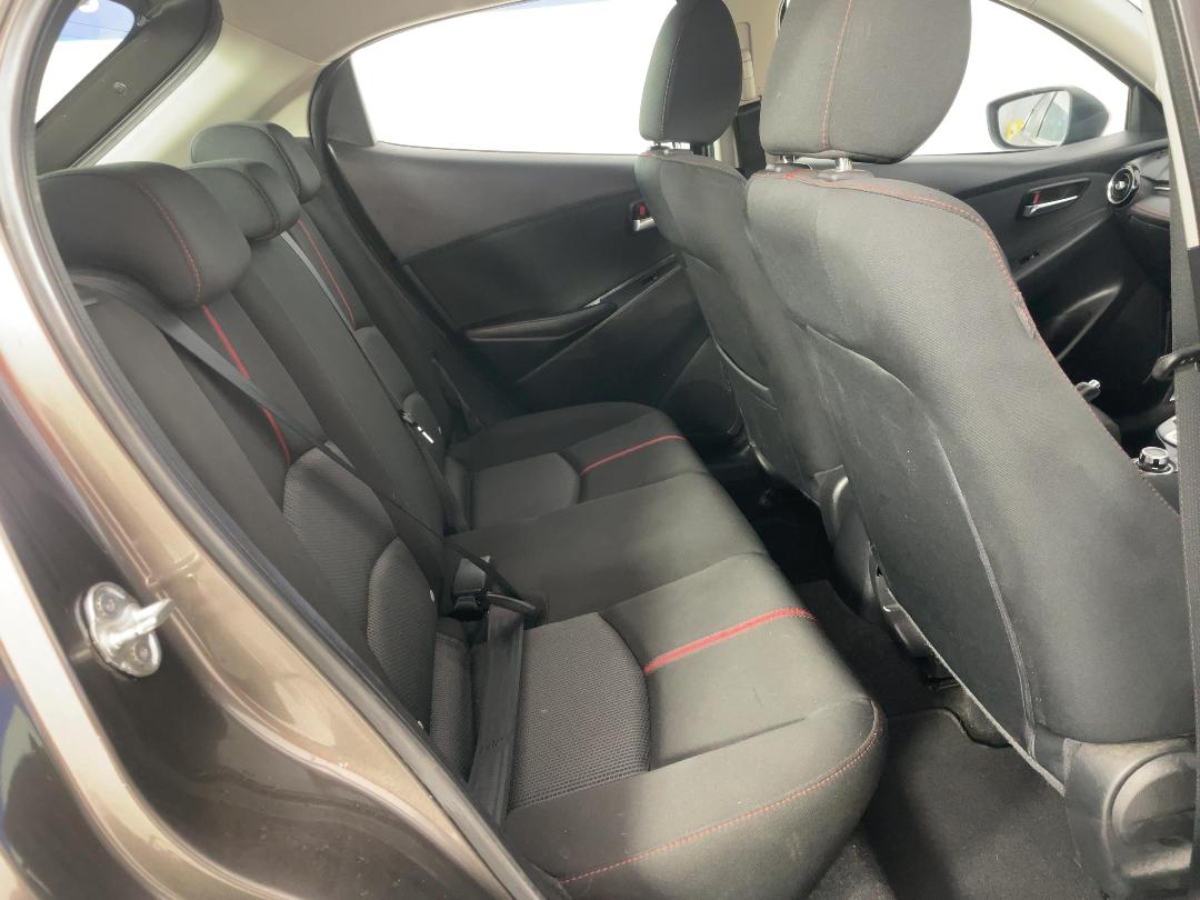 Photo '20' of Mazda Mazda2 Photo '20' of Mazda Mazda2