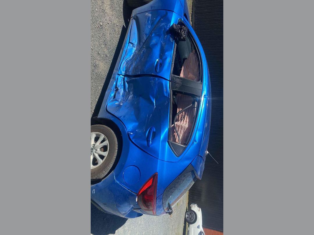 Photo '11' of Mazda Mazda2 GLX