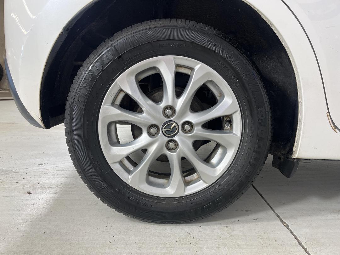 Photo '12' of Mazda Mazda2 Photo '12' of Mazda Mazda2